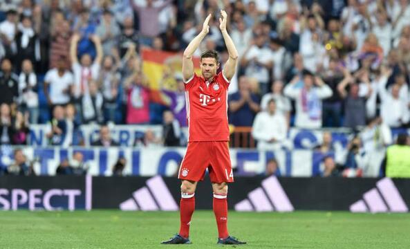 C罗都被嘘!但他却以对手身份在伯纳乌球场收