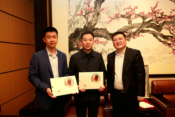 英雄航天员景海鹏、陈冬做客上海交大讲述航天