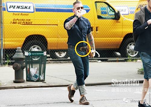 心疼!穿白大褂的靳东,缺点真的一览无余…|靳东