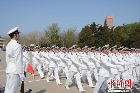 阅兵仪式现场。 杨毅 摄