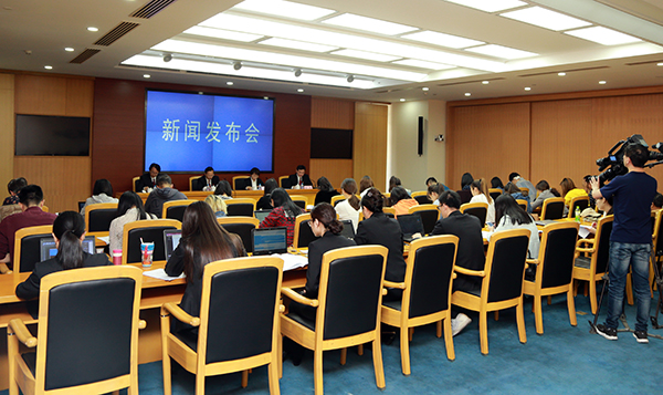 市高院与市劳动人事争议仲裁委联合规范劳争案