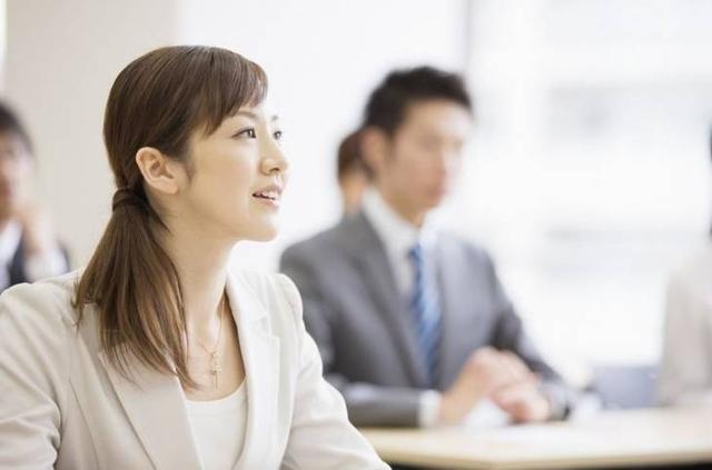 炒股赔了怎么办_金言股票培训