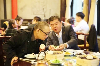 淮扬菜师徒亮相央视 推荐扬州早茶和淮扬菜|淮