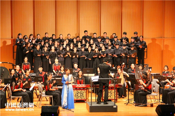 两岸学子联袂登台 ＂追梦红楼＂音乐会唱响北京文化周