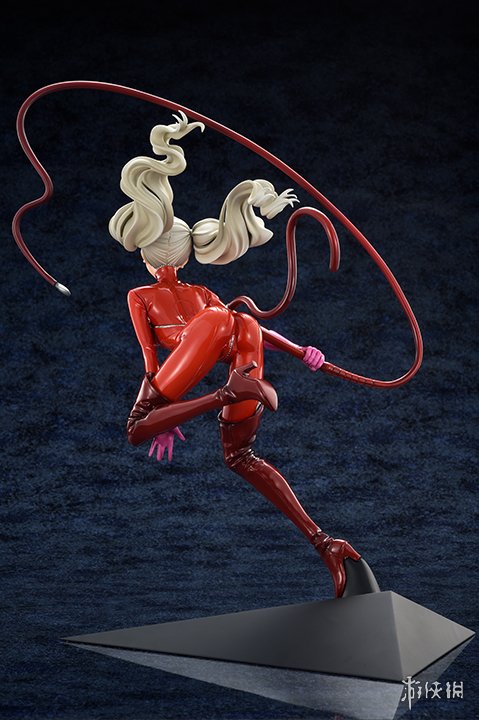 《女神异闻录5》高卷杏性感猫女手办火热上市 巨乳翘臀让宅男大呼过瘾