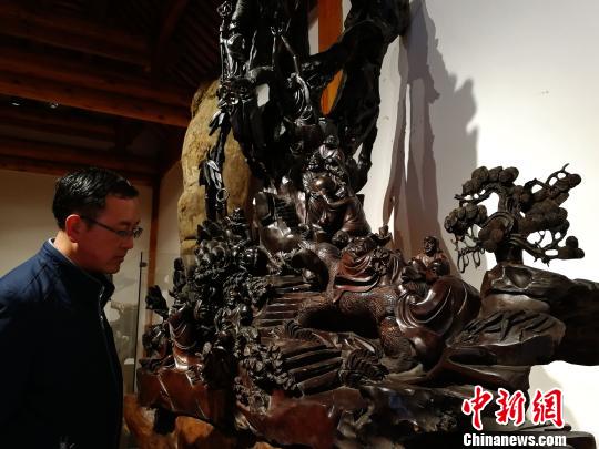 青海最大民间博物馆开馆 现大量乌木艺术品|乌