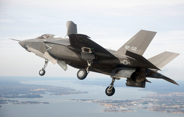  美国海军陆战队F-35B型战机。（图片取自台媒）