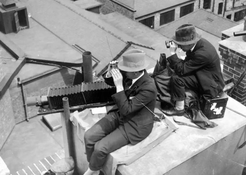 那些年收入过亿的明星,被国税局盯上了!_财经