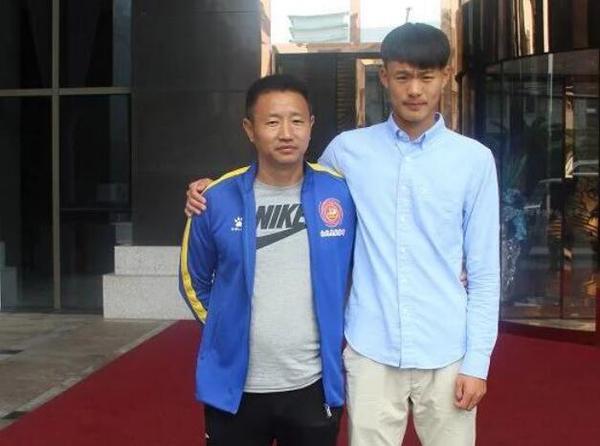 逐梦绿茵渝超联赛-重庆城市足球联赛赛程-直播比分入口从杨浦启航！2026年杨浦少年足球队报名指南