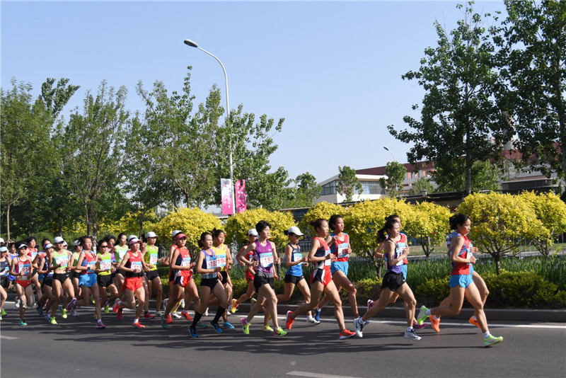 第十三届全运会诞生第一枚 大众金牌 |马拉松|全