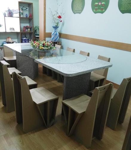 上海人把家里垃圾涂到了脸上?啥情况?|垃圾|垃