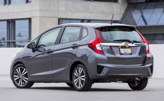 飞度GK5中期改款配矩阵式LED大灯 前脸神似兰博基尼