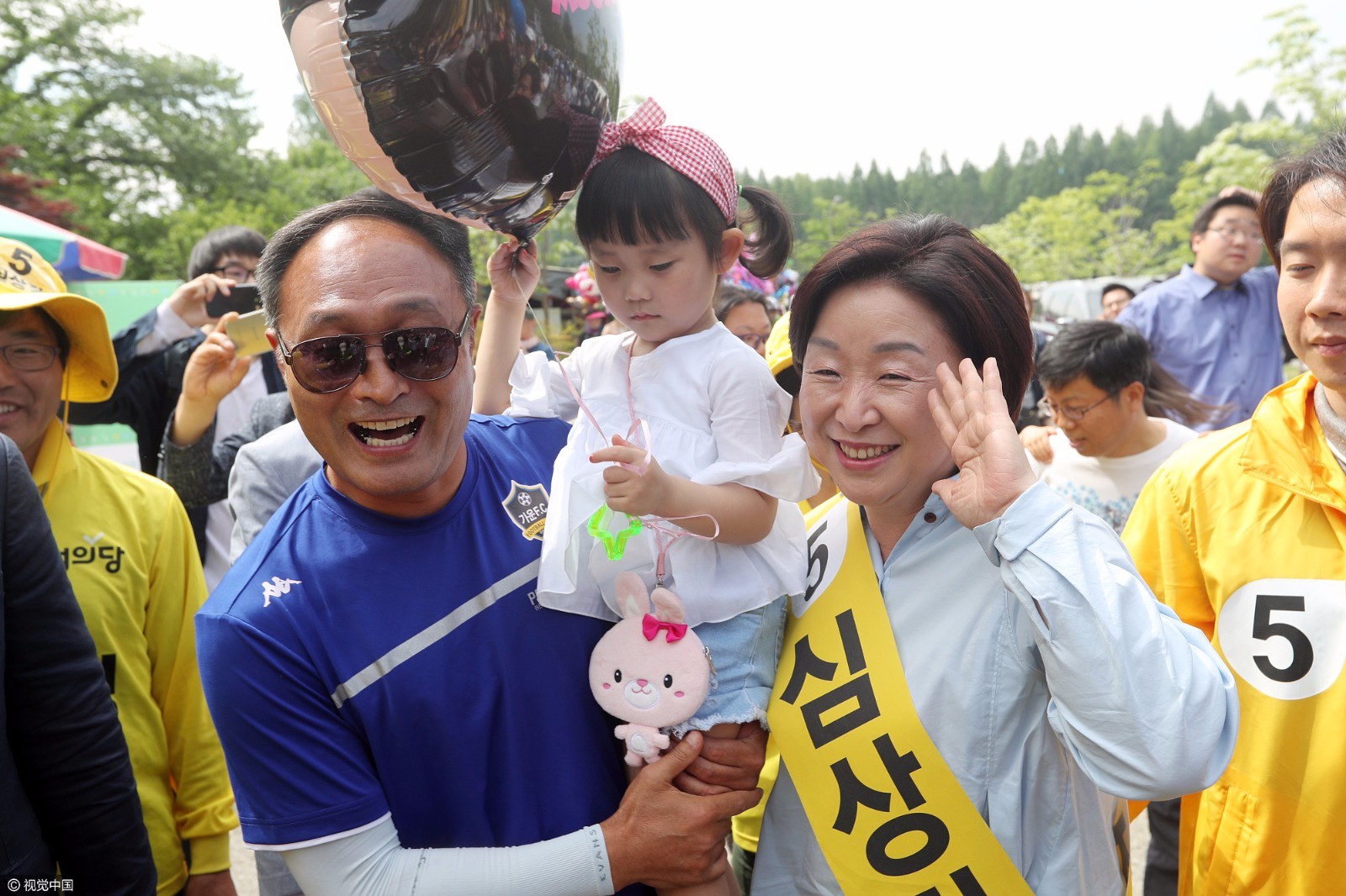 韩国幼儿人口_韩国人口变化趋势图(2)