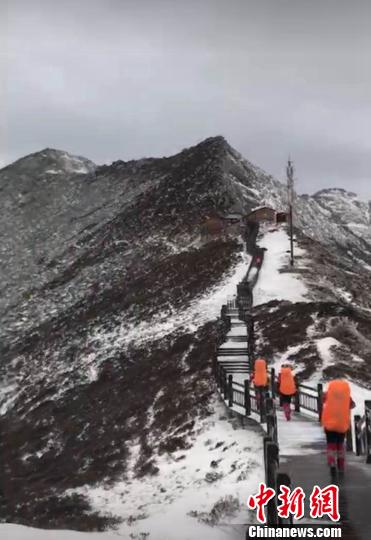 多名驴友穿越秦岭鳌太线失联 2人遇难6人失联