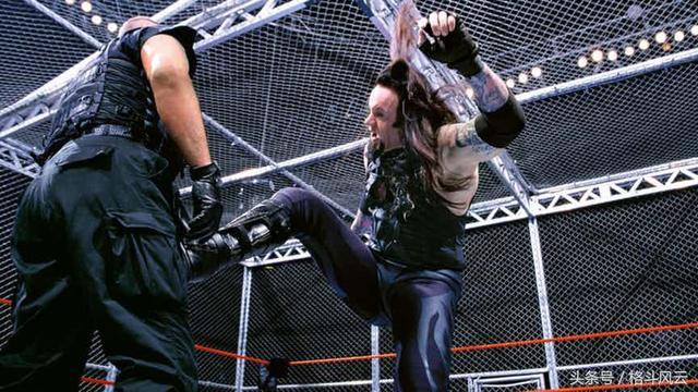 WWE送葬者最不想让你看到的图片,曾把人吊