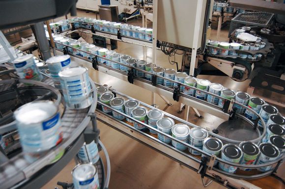 贴牌奶粉海外急买工厂 应对配方注册|贴牌|奶粉