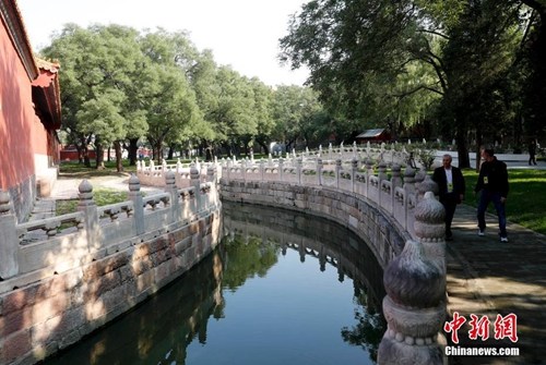 资料图:故宫博物院新开放西部断虹桥至慈宁宫区域。图为断虹桥。<a target=\'_blank\' href=\'http://www.chinanews.com/\'>中新社</a>记者 杜洋 摄