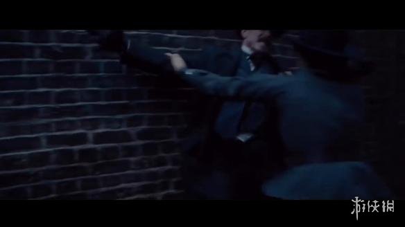 《神奇女侠》曝巷战片段 女神太强悍男主娇喘