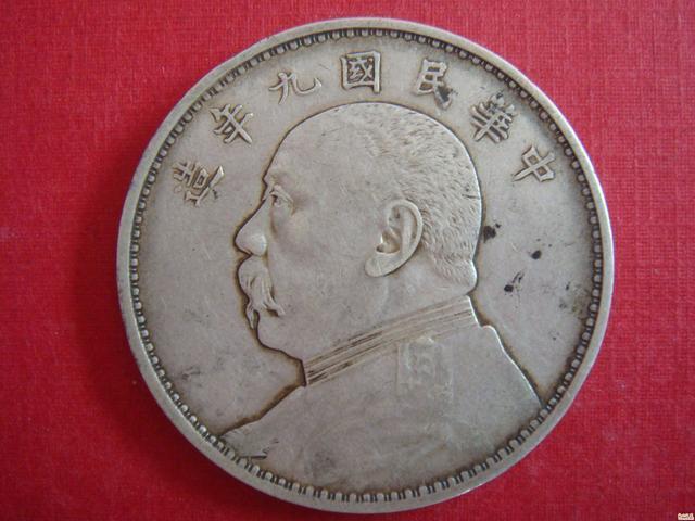 一枚小小的袁大头拯救了一家快要破产的公司。