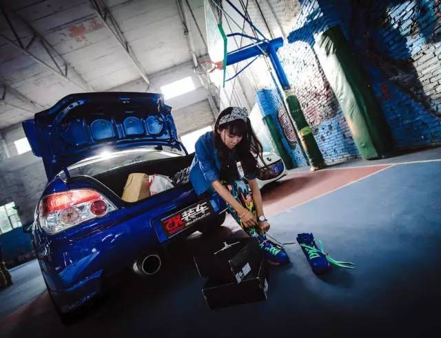 国内少有的斯巴鲁翼豹,车主竟然是大长腿的萌妹子!