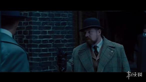 《神奇女侠》曝巷战片段 女神太强悍男主娇喘