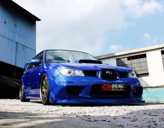 国内少有的斯巴鲁翼豹,车主竟然是大长腿的萌妹子!