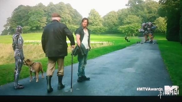 《变形金刚5》搞笑短片及最新预告 擎天柱委屈