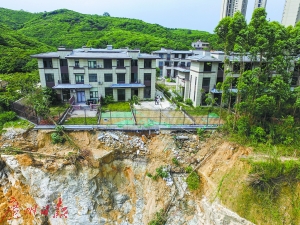  图为涉事别墅目前的场景。