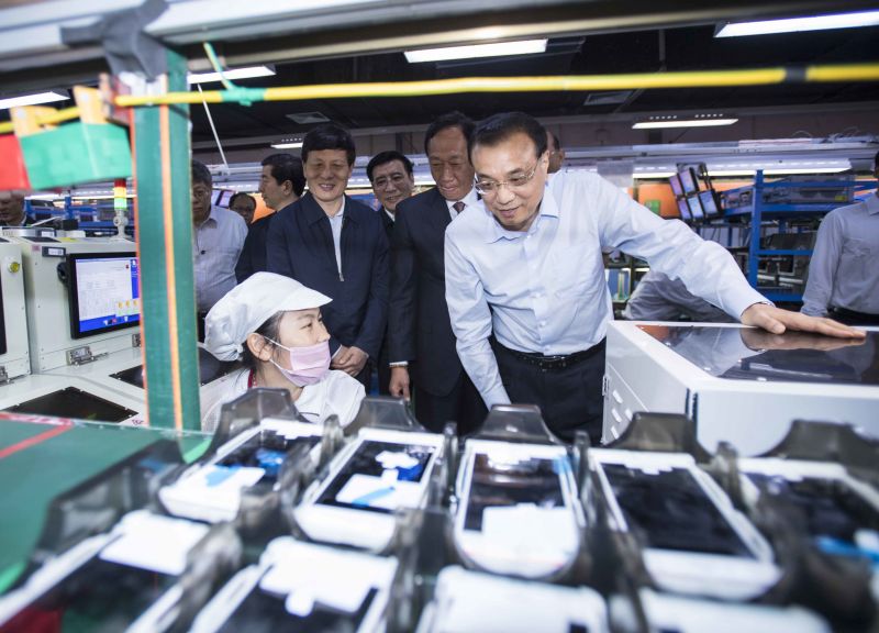 李克强考察富士康,与郭台铭谈了啥?
