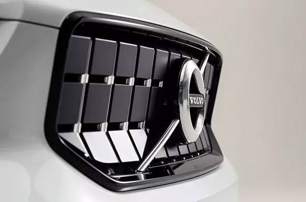 沃尔沃XC40:小型SUV第一天团,又有新成员加入啦!