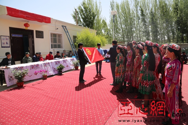 新疆新闻出版广电局节目传输中心驻村工作队开