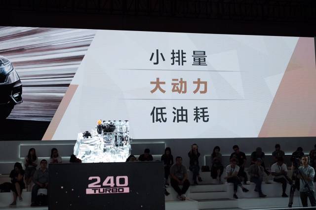 外表“野性十足”的冠道240TURBO却拥有一颗暖男心