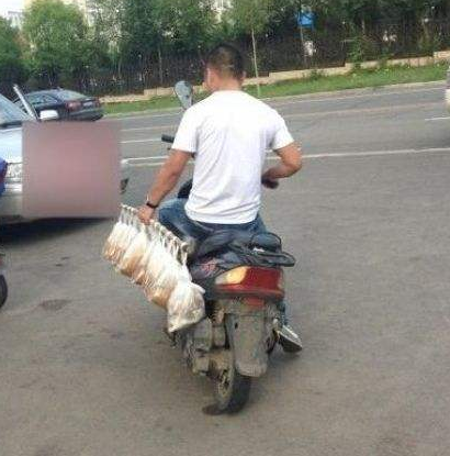 每日轻松一刻5月11日 屌了!共享主义的未来是共享Wife