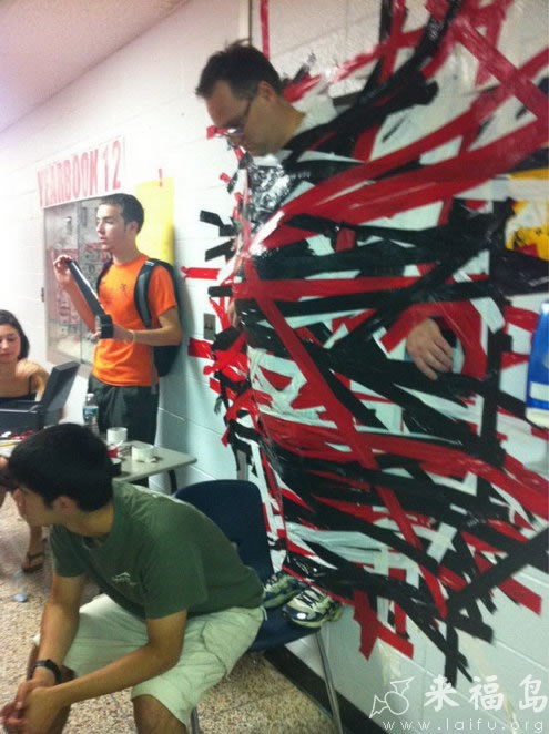 每日轻松一刻5月11日 屌了!共享主义的未来是共享Wife