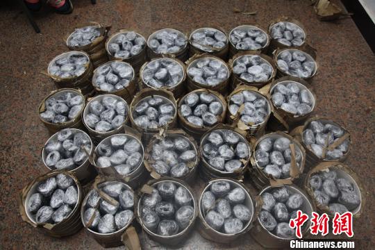 冰毒片剂变身 普洱茶 :云南一团伙贩毒46.515千