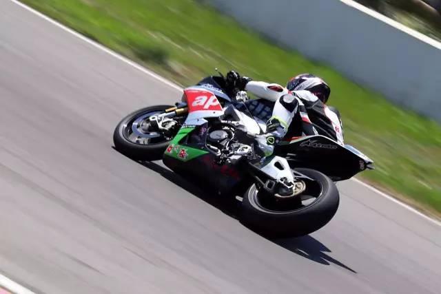 意大利顶级赛车Aprilia加盟中国摩托车赛事CSBK