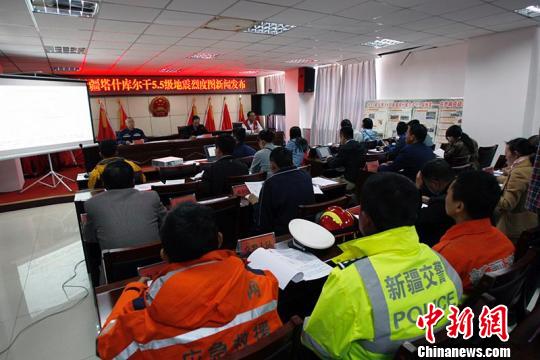 当天参与救援的各个单位均参加了发布会。 王小军 摄