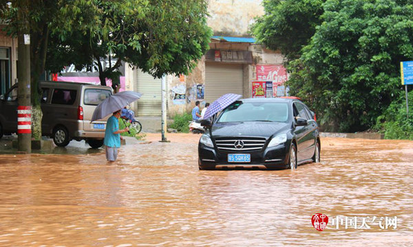 强降雨再袭江南华南 贵州广西局地将有大暴雨