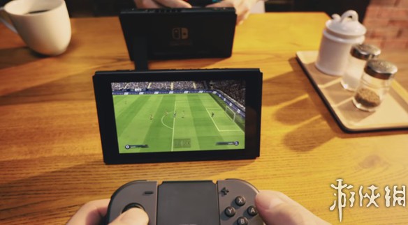 巴萨球星人手一台任天堂Switch共飚《马里奥赛