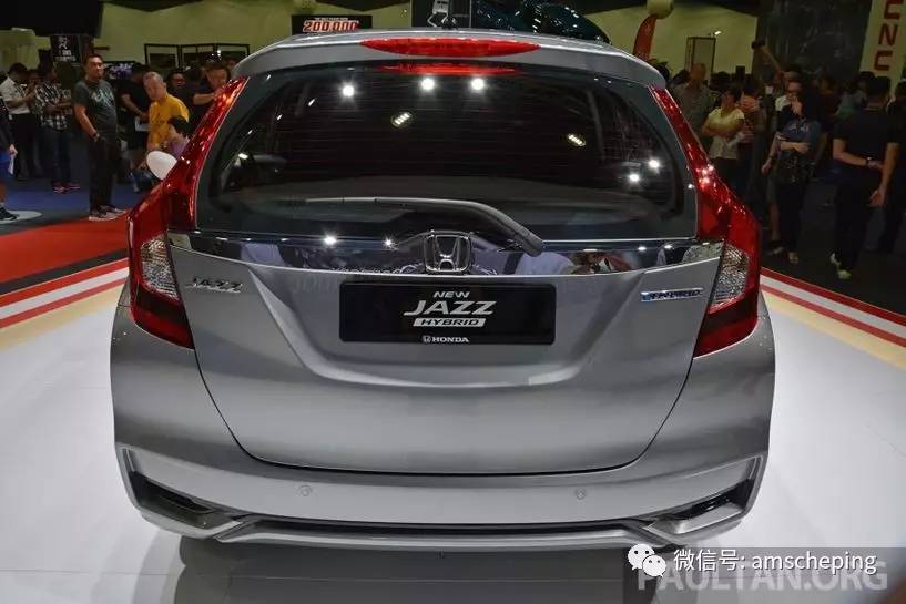 本田改款飞度实车亮相,有想买的冲动吗?