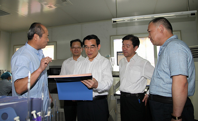 王安顺书记带队赴河北省大名县开展定点扶贫调