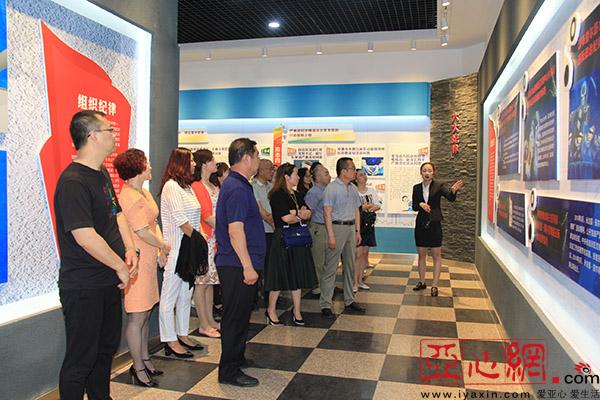 阜康市人民医院组织中层干部参观反腐倡廉警示