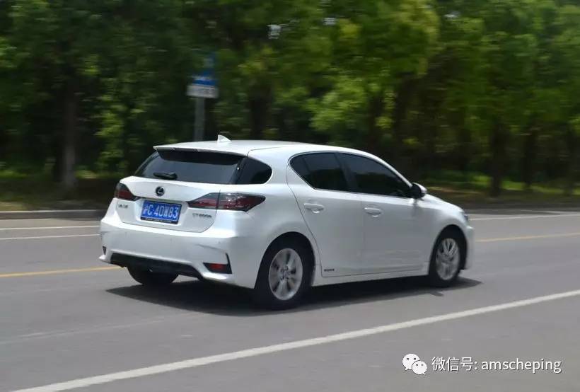 要省油，还要安全？ v40 vs CT200h