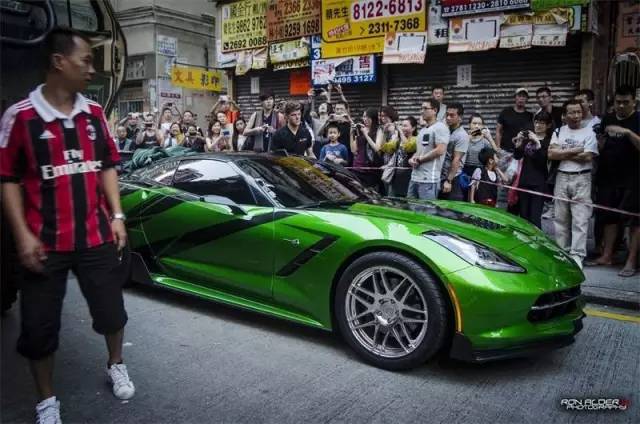 追了10年的《变形金刚》中文预告发布,还有30天就能约妹看片了!