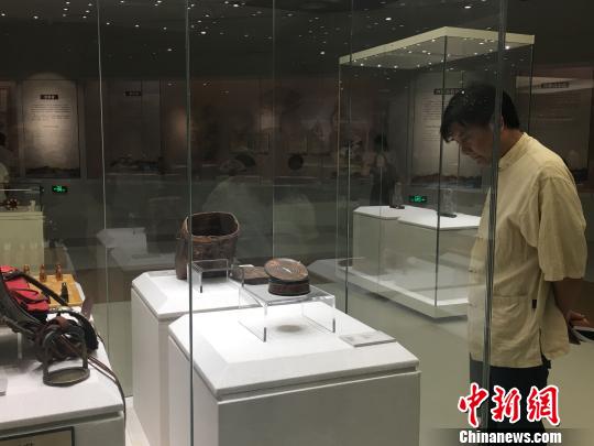 国家级非物质文化遗产亮相广西南宁 展示中国