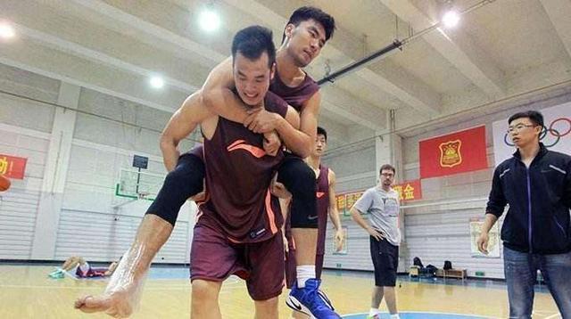 NBA和CBA差距有多大,看完这些大概就懂了