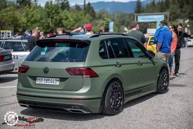 线条很硬 颜色很绿,大众新途观低趴姿态真是不务正业!