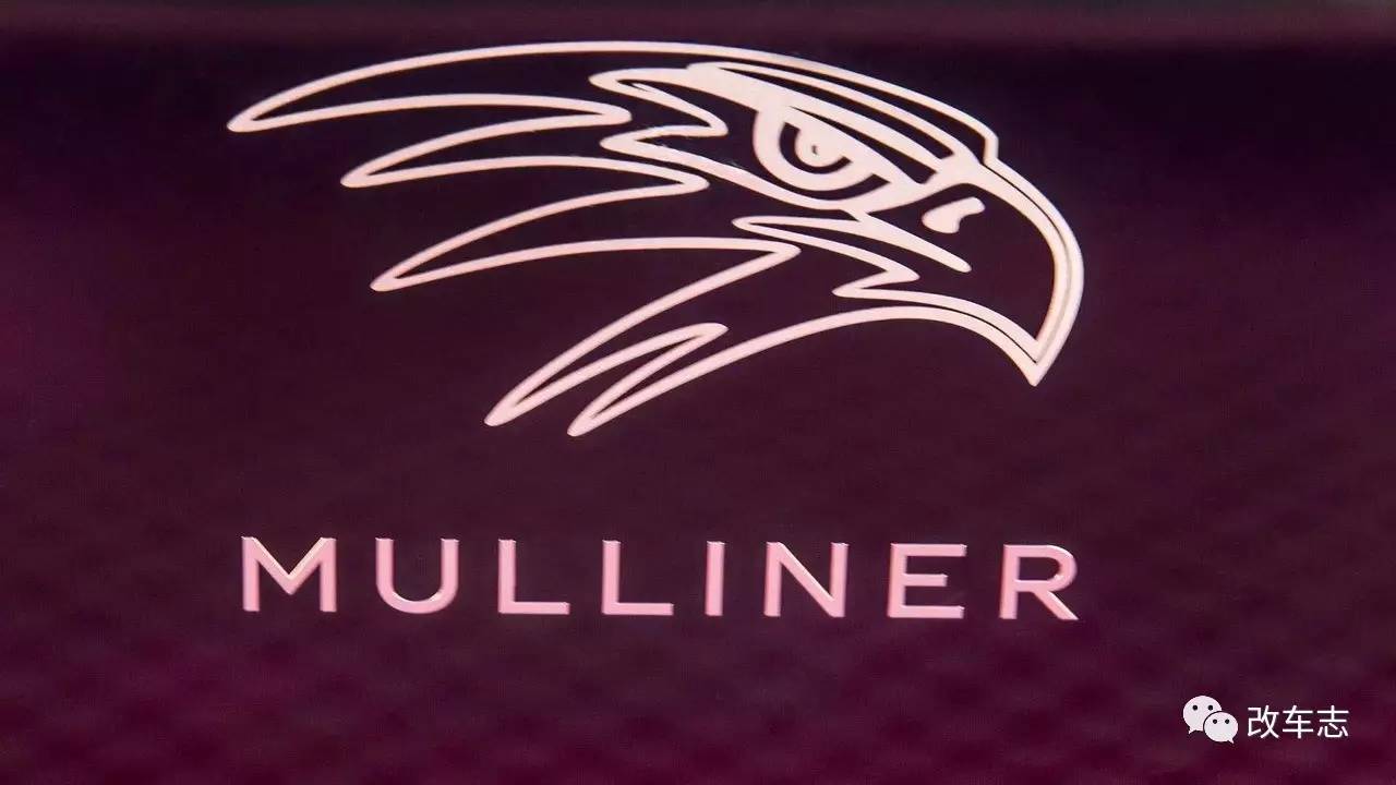 价值500万的宾利添越,打开后备箱后真是