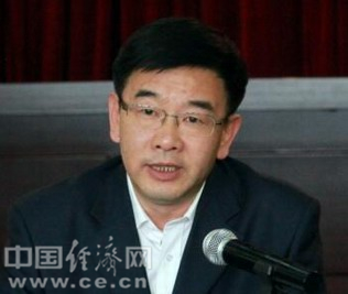 罗杰任云南省委宣传部常务副部长 曾任丽江市委书记(图|简历)