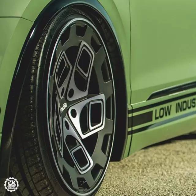 线条很硬 颜色很绿,大众新途观低趴姿态真是不务正业!